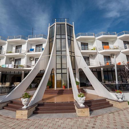 Hotel Edva Radhimë Buitenkant foto