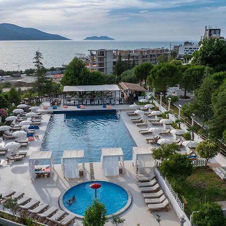 Hotel Edva Radhimë Buitenkant foto