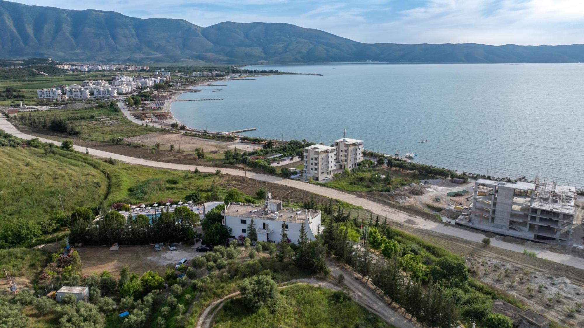 Hotel Edva Radhimë Buitenkant foto